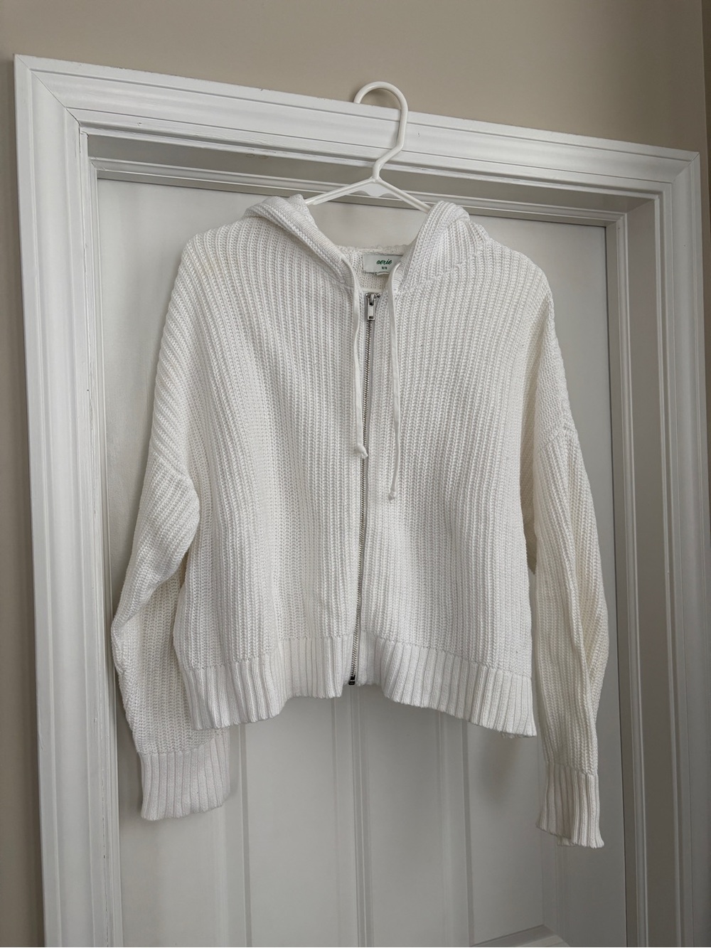 Aerie Zip Up Hooded White Sweater Women’s Medium 100% Cotton